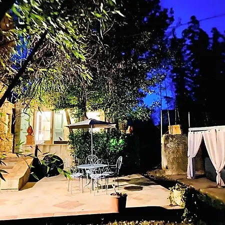 Les Et La De Labahou Bed & Breakfast 4*