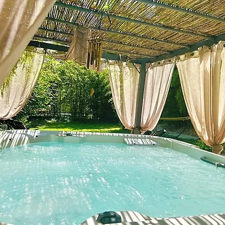 Les Et La De Labahou Bed & Breakfast